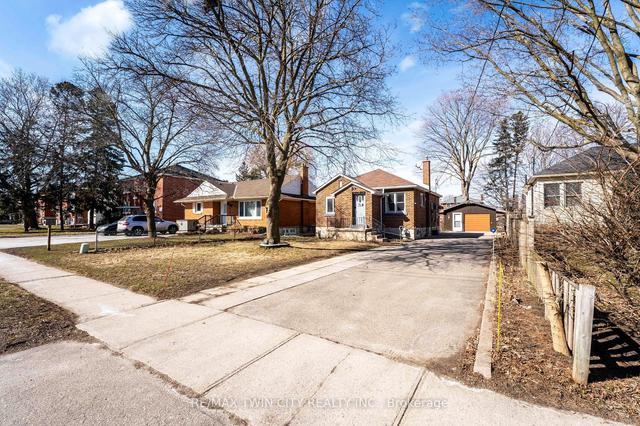 714 Frederick St, House detached with 2 bedrooms, 2 bathrooms and 4 parking in Kitchener ON | Image 27