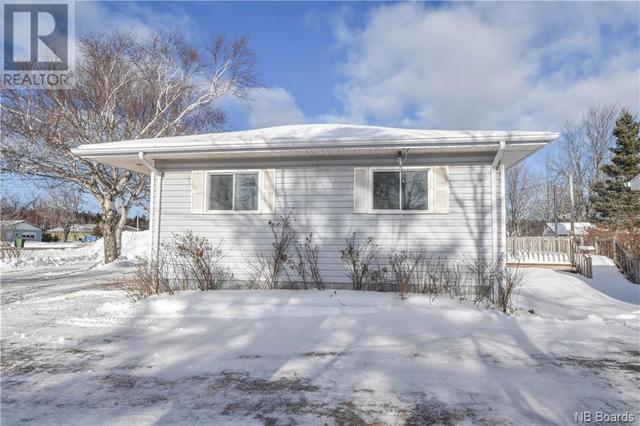 11542 - 11 Route, House detached with 3 bedrooms, 1 bathrooms and null parking in Inkerman NB | Image 6