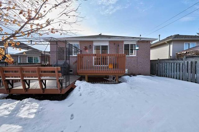 79 Chalmers Dr, House detached with 2 bedrooms, 2 bathrooms and 4 parking in Barrie ON | Image 19