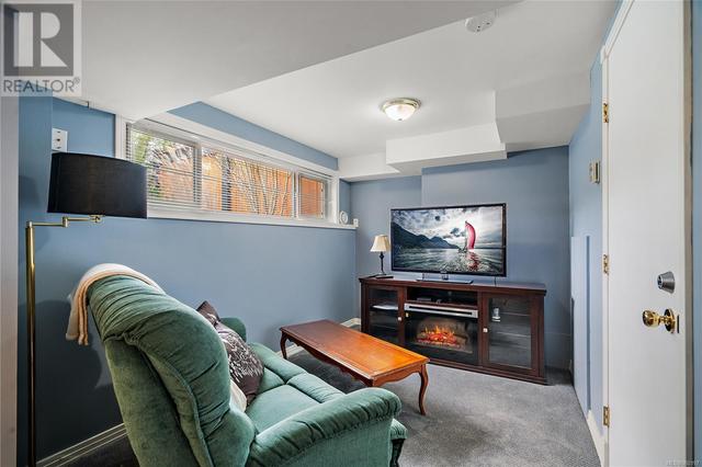 1804 Richardson St, House detached with 3 bedrooms, 3 bathrooms and 2 parking in Victoria BC | Image 21