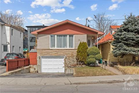 345 Montfort Street, House detached with 3 bedrooms, 2 bathrooms and 3 parking in Ottawa ON | Card Image