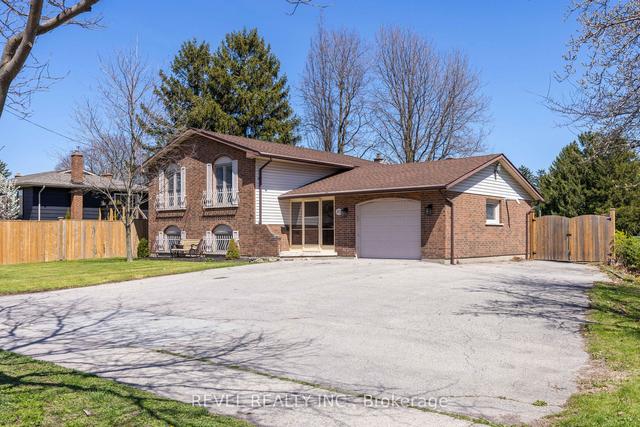372 Niagara St, House detached with 3 bedrooms, 2 bathrooms and 8 parking in St. Catharines ON | Image 12