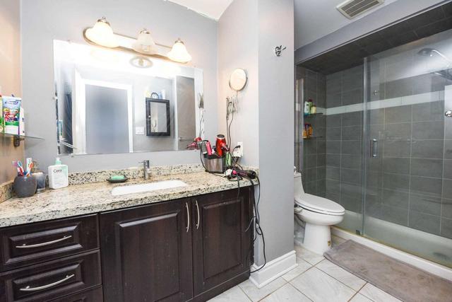 7369 Bybrook Dr, House semidetached with 3 bedrooms, 3 bathrooms and 5 parking in Mississauga ON | Image 17
