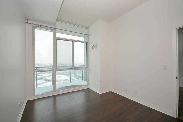 sph3308 - 220 Burnhamthorpe Rd W, Condo with 1 bedrooms, 2 bathrooms and 1 parking in Mississauga ON | Image 7