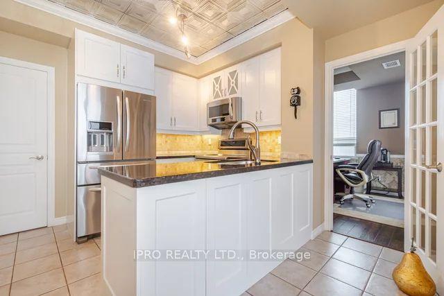 1506 - 1 Belvedere Crt, Condo with 2 bedrooms, 2 bathrooms and 2 parking in Brampton ON | Image 6