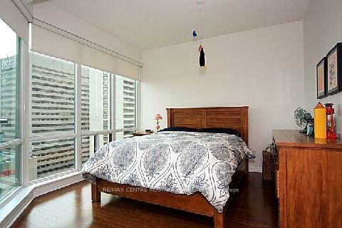 1903 - 300 Bloor St E, Condo with 2 bedrooms, 2 bathrooms and 1 parking in Toronto ON | Image 16