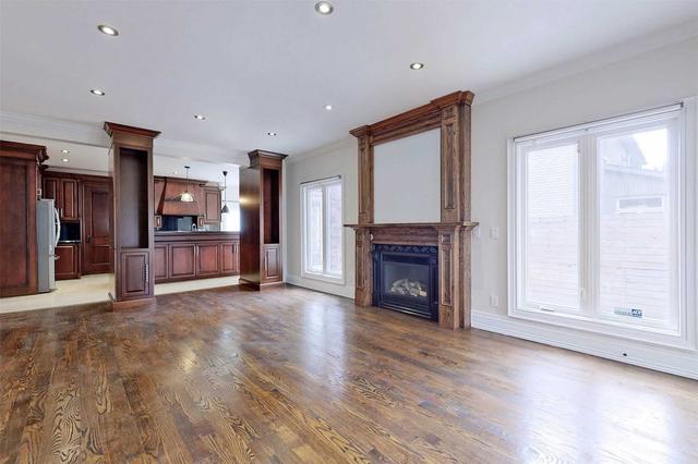 68 Cotswold Cres, House detached with 4 bedrooms, 6 bathrooms and 9 parking in Toronto ON | Image 6