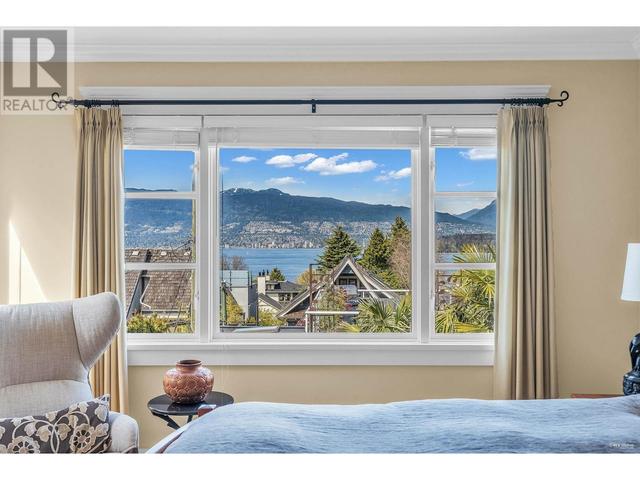 2511 W 1st Avenue, House detached with 2 bedrooms, 3 bathrooms and 1 parking in Vancouver BC | Image 19