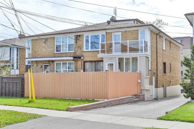 96 Rajah St, House semidetached with 5 bedrooms, 3 bathrooms and 6 parking in Toronto ON | Image 23