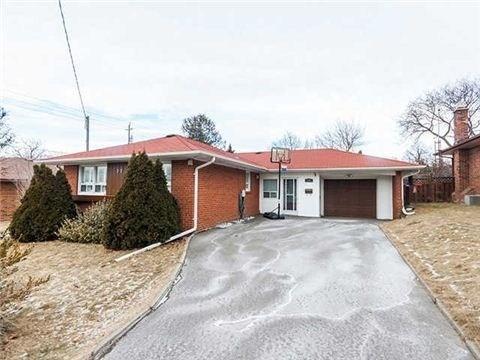 Bsmt - 37 Tufton Cres, House detached with 1 bedrooms, 1 bathrooms and null parking in Toronto ON | Image 1