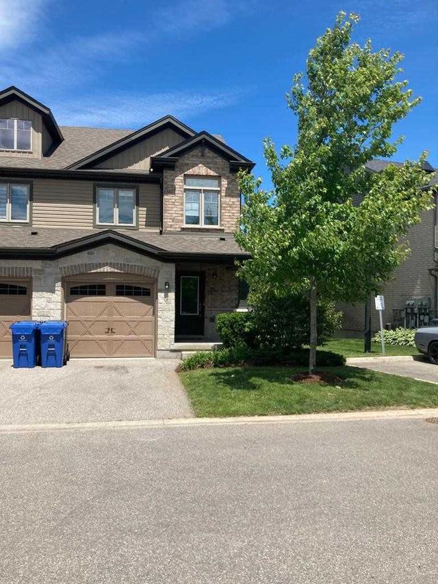 71 Arlington Cres, House attached with 3 bedrooms, 3 bathrooms and 2 parking in Guelph ON | Image 12