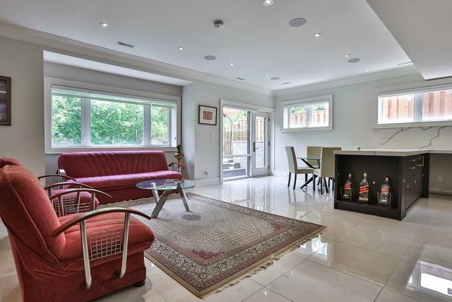 155 Ruggles Ave, House detached with 4 bedrooms, 7 bathrooms and 6 parking in Richmond Hill ON | Image 24