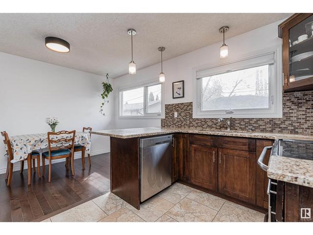 4707 107 Av Nw, House detached with 4 bedrooms, 2 bathrooms and null parking in Edmonton AB | Image 16