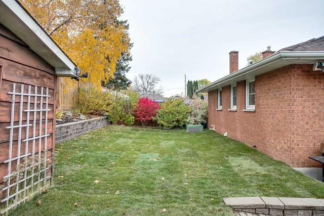 400 Humewood Ave, House detached with 2 bedrooms, 2 bathrooms and 5 parking in Oshawa ON | Image 33