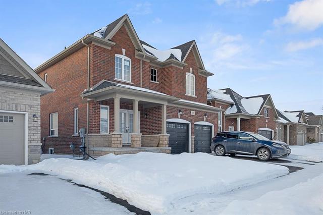 873 Burwell Street, House detached with 4 bedrooms, 3 bathrooms and 4 parking in Fort Erie ON | Image 3