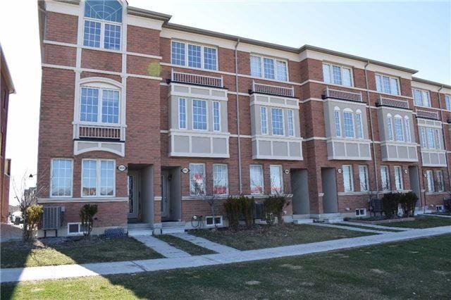 10002 Mccowan Rd, House attached with 3 bedrooms, 3 bathrooms and 2 parking in Markham ON | Image 1