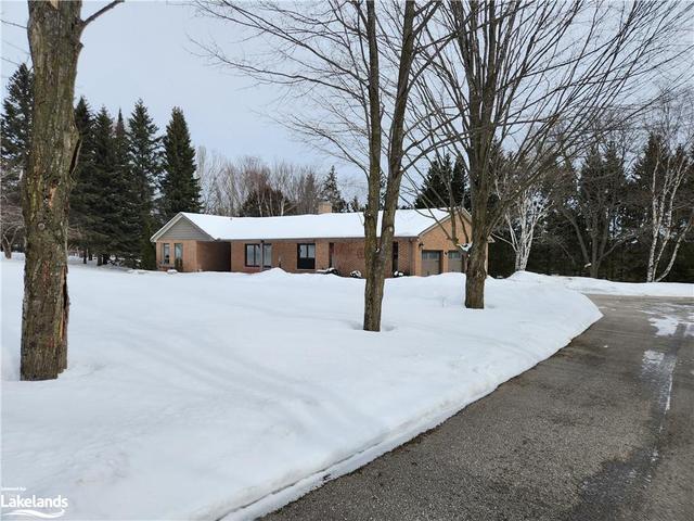 1023 15 Line N, House detached with 5 bedrooms, 3 bathrooms and 10 parking in Oro Medonte ON | Image 9