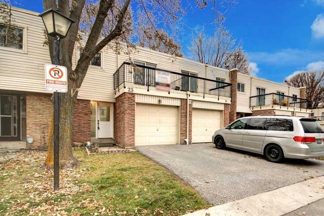 23 - 2315 Bromsgrove Rd, Townhouse with 4 bedrooms, 3 bathrooms and 1 parking in Mississauga ON | Image 1