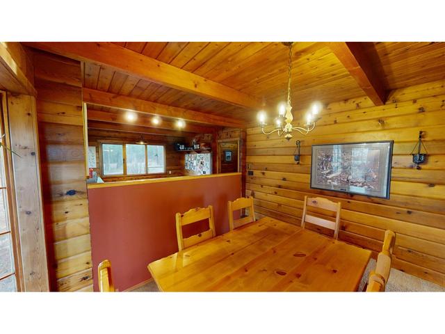 861 New Lake Road, House detached with 3 bedrooms, 3 bathrooms and null parking in East Kootenay C BC | Image 19