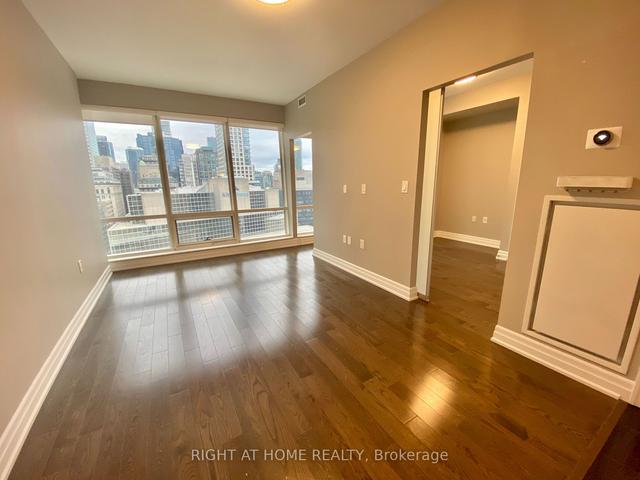 1807 - 8 The Esplanade St, Condo with 1 bedrooms, 1 bathrooms and 1 parking in Toronto ON | Image 12