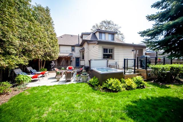 56 Thirty Third St, House detached with 5 bedrooms, 3 bathrooms and 6 parking in Toronto ON | Image 29
