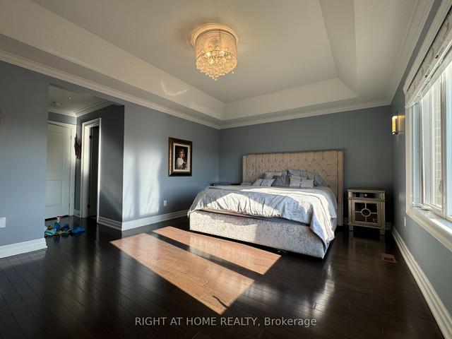 58b Thirty Second St, House detached with 3 bedrooms, 4 bathrooms and 3 parking in Toronto ON | Image 16