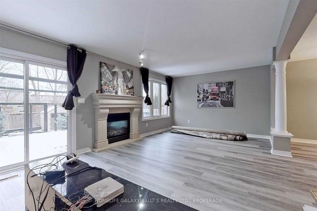963 Bradshaw Cres, House detached with 3 bedrooms, 3 bathrooms and 3 parking in London ON | Image 5