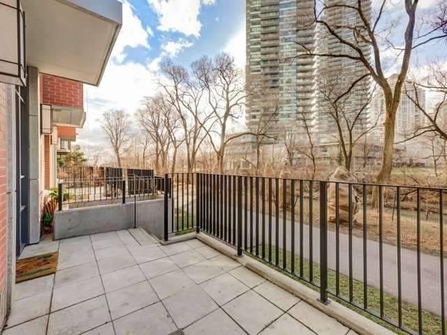 Th06 - 2220 Lake Shore Blvd W, Townhouse with 2 bedrooms, 4 bathrooms and 1 parking in Toronto ON | Image 5