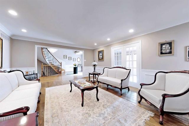 95 Glenarden Cres, House detached with 4 bedrooms, 7 bathrooms and 8 parking in Richmond Hill ON | Image 38