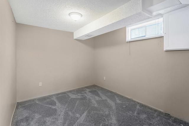 120 Whitehill Place Ne, Home with 3 bedrooms, 2 bathrooms and 2 parking in Calgary AB | Image 36