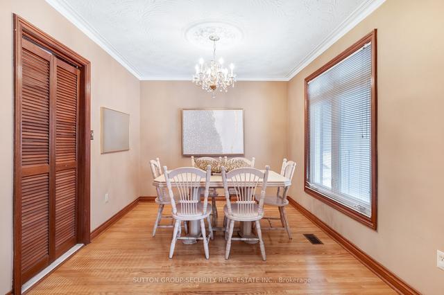 1128 Glengrove Ave W, House detached with 3 bedrooms, 4 bathrooms and 3 parking in Toronto ON | Image 2