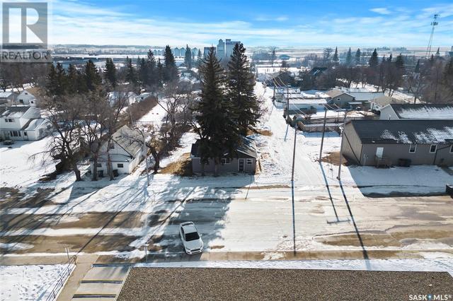 802 4th Avenue, House detached with 3 bedrooms, 1 bathrooms and null parking in Raymore SK | Image 37