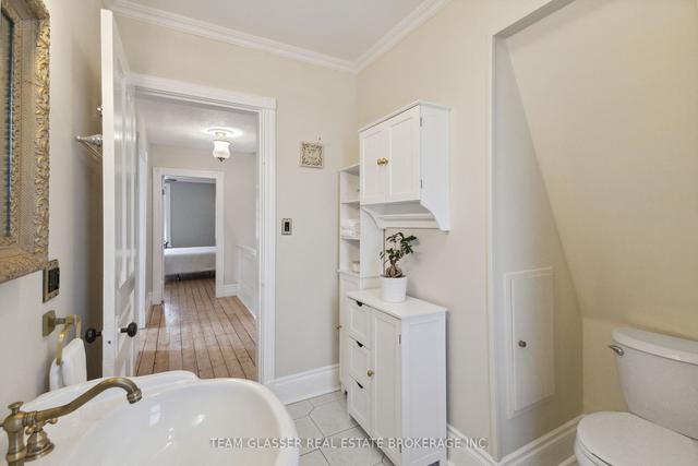 123 Cathcart St, House detached with 3 bedrooms, 2 bathrooms and 5 parking in London ON | Image 22