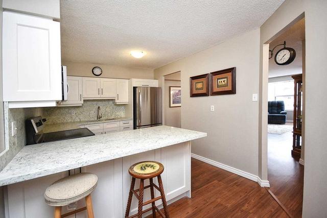 407 - 250 Davis Dr, Condo with 2 bedrooms, 2 bathrooms and 1 parking in Newmarket ON | Image 18