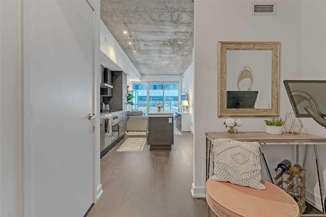 525 - 1030 King St W, Condo with 1 bedrooms, 1 bathrooms and 1 parking in Toronto ON | Image 6