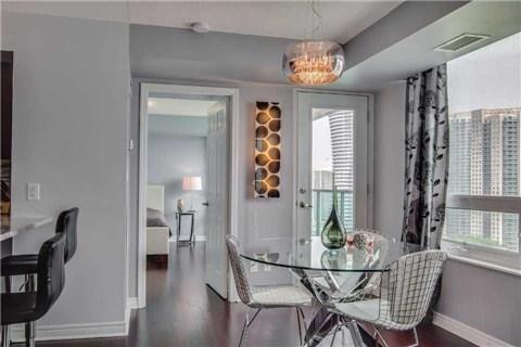 2001 - 208 Enfield Pl, Condo with 1 bedrooms, 1 bathrooms and 1 parking in Mississauga ON | Image 5