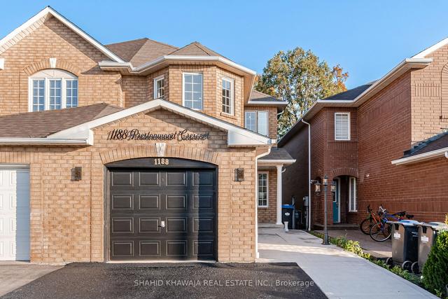 1188 Prestonwood Cres, House semidetached with 3 bedrooms, 4 bathrooms and 3 parking in Mississauga ON | Image 1