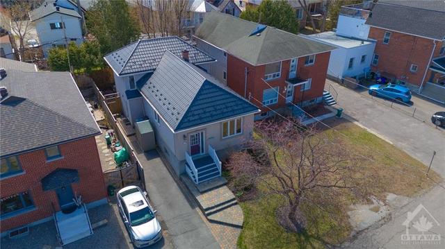 300 Avondale Avenue, House detached with 3 bedrooms, 2 bathrooms and 2 parking in Ottawa ON | Image 2