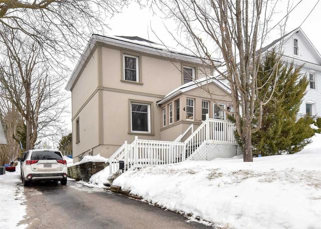 4 Clinton St, House detached with 3 bedrooms, 1 bathrooms and 4 parking in Orillia ON | Image 1