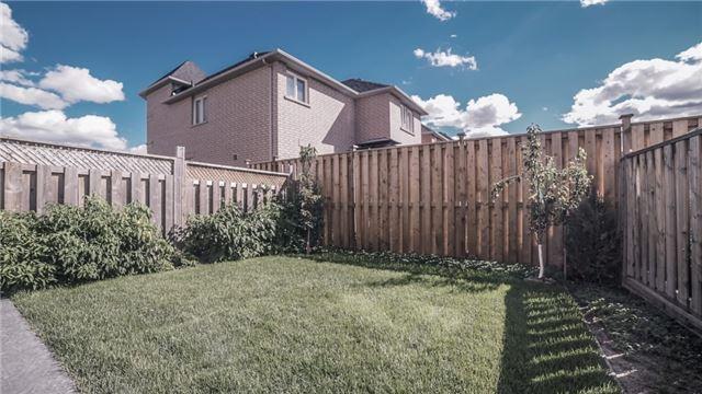 9 Rivitt Pl, House attached with 3 bedrooms, 3 bathrooms and 3 parking in Toronto ON | Image 19