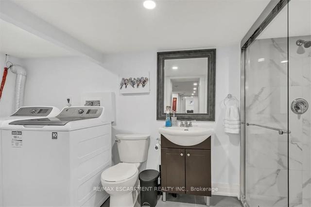 67 Gage Ave N, House detached with 3 bedrooms, 4 bathrooms and 2 parking in Hamilton ON | Image 27