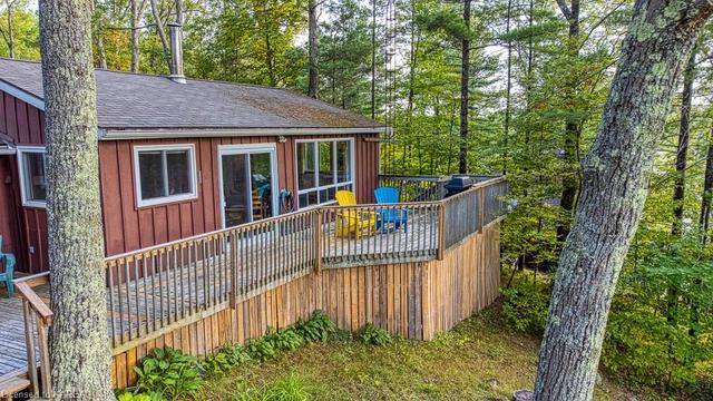 51 Oak Shores Crescent, House detached with 3 bedrooms, 1 bathrooms and 6 parking in South Frontenac ON | Image 2