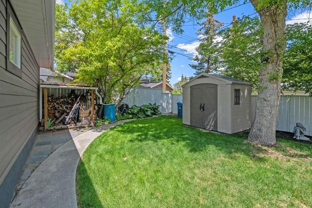 3211 Kilkenny Road Sw, House detached with 4 bedrooms, 2 bathrooms and 1 parking in Calgary AB | Image 39
