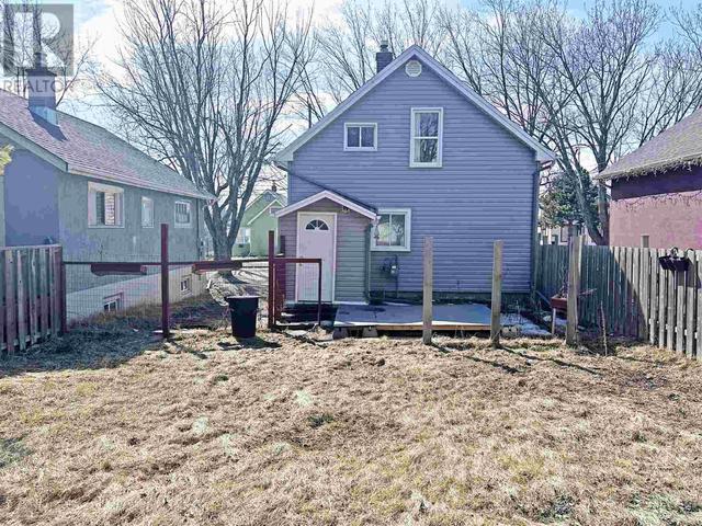 412 Queen Street, House detached with 3 bedrooms, 1 bathrooms and null parking in Thunder Bay ON | Image 45