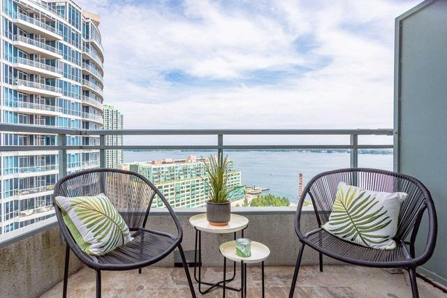 2502 - 228 Queens Quay W, Condo with 2 bedrooms, 2 bathrooms and 0 parking in Toronto ON | Image 20