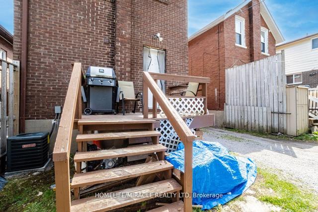 132 Adelaide Ave, House detached with 3 bedrooms, 2 bathrooms and 3 parking in Oshawa ON | Image 28