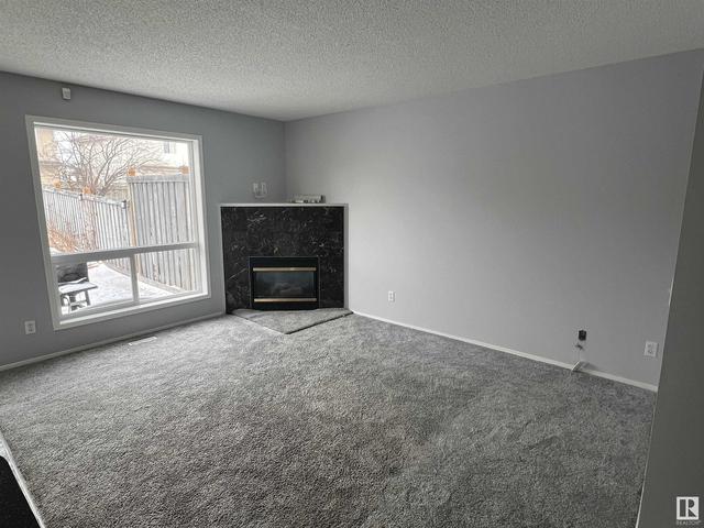 20048 54a Av Nw, House semidetached with 3 bedrooms, 1 bathrooms and null parking in Edmonton AB | Image 7