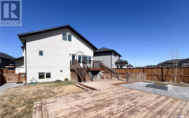 1031 Kloppenburg Bend, House detached with 6 bedrooms, 3 bathrooms and null parking in Saskatoon SK | Image 37