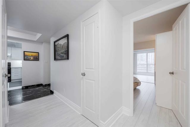 1608 - 18 Hollywood Ave, Condo with 2 bedrooms, 2 bathrooms and 1 parking in Toronto ON | Image 22