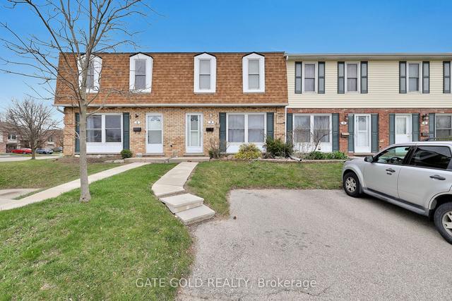 2 - 596 Grey St, Townhouse with 3 bedrooms, 2 bathrooms and 1 parking in Brantford ON | Image 1